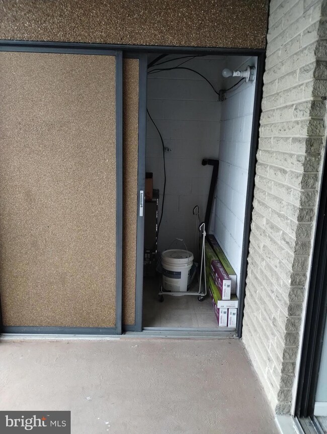 10612 Valley Forge Cir unit 612, King of Prussia, PA 19406 - photo 6