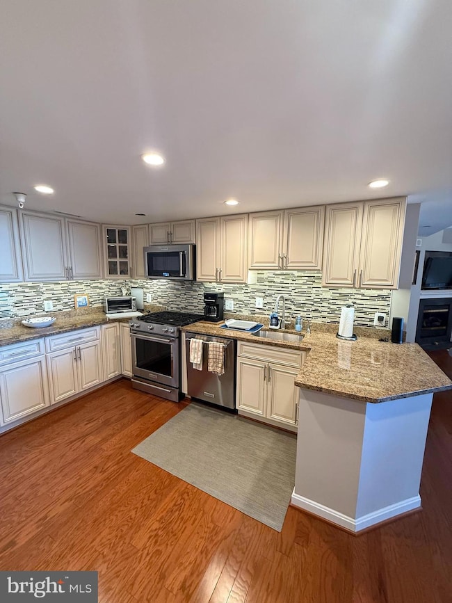 11710 Old Georgetown Rd unit 530, North Bethesda, MD 20852 - photo 2