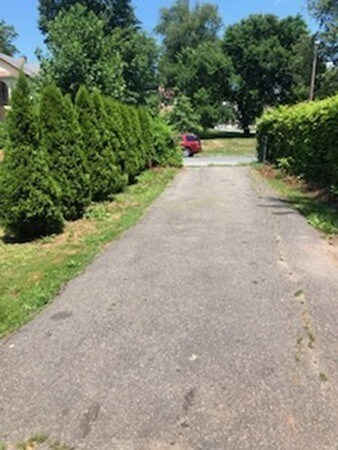 27 Massasoit Place, Springfield, MA 01107 - photo 4