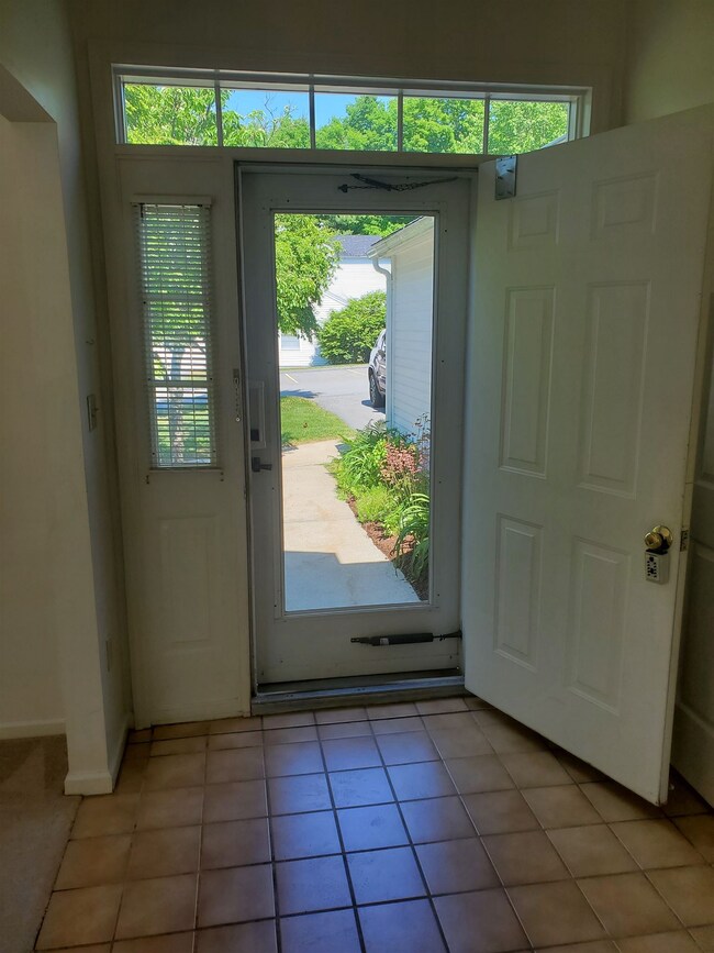 40 Windsor Ct, Keene, NH 03431 - photo 3