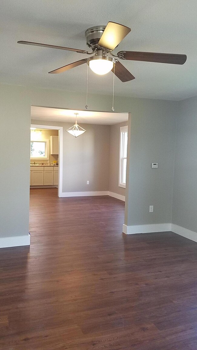Living room/dining room