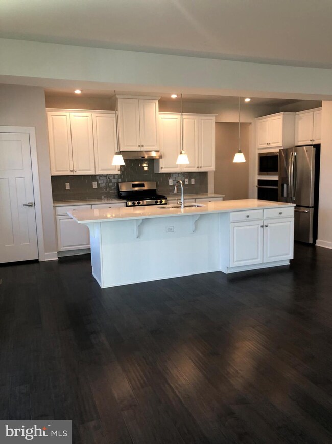 1242 Anderlea Dr, Romansville, PA 19320 - photo 2