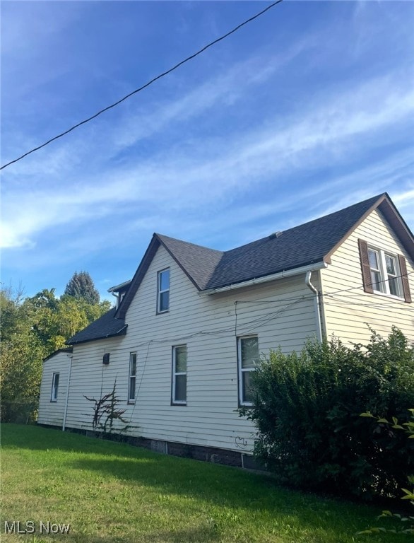 3219 W 33rd St, Cleveland, OH 44109 - photo 4