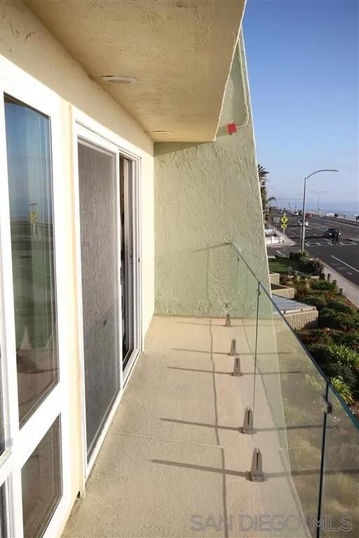 3330 Carlsbad Blvd unit 201, Carlsbad, CA 92008 - photo 7