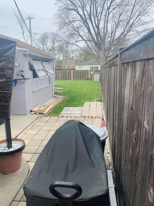 1884 Orchard St, Des Plaines, IL 60018 - photo 3