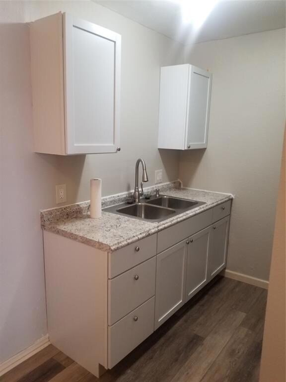 2206 W Hickory St unit 10, Denton, TX 76201 - photo 4