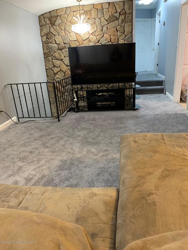 246 Ada Dr, Staten Island, NY 10314 - photo 6