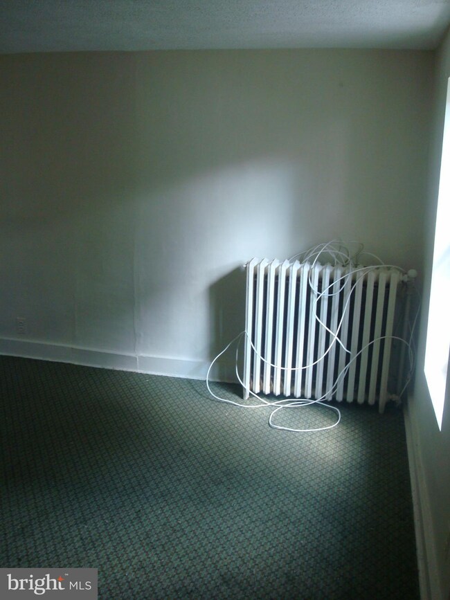 22 Lincoln Ave SW, Glen Burnie, MD 21061 - photo 3