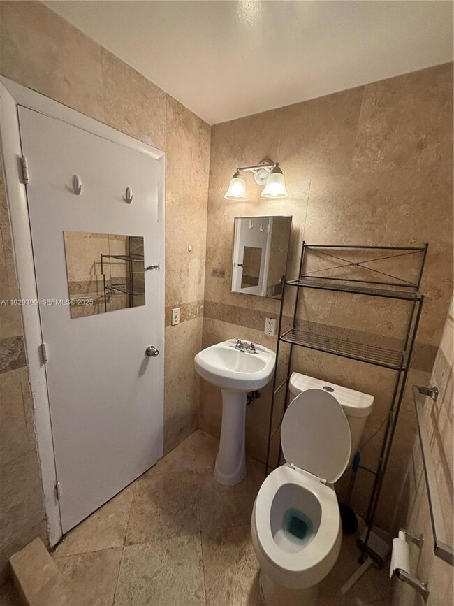 1522 Meridian Ave unit 6, Miami Beach, FL 33139 - photo 6