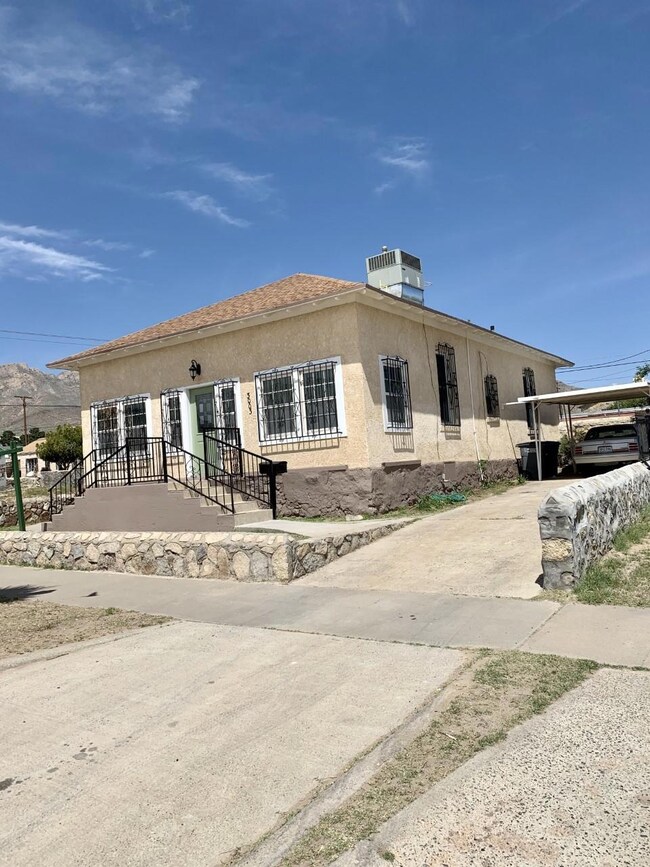 3003 Morehead Ave, El Paso, TX 79930 - photo 3