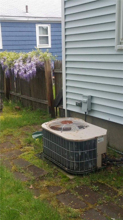 33 Ralston St, Warwick, RI 02888 - photo 7