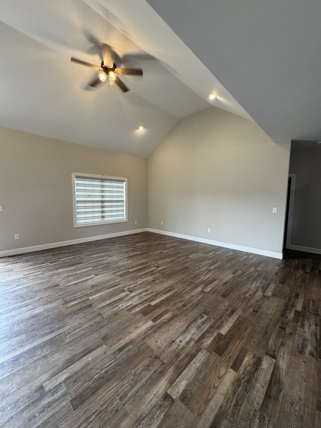 1884 Old Highway 52, Lafayette, TN 37083 - photo 5