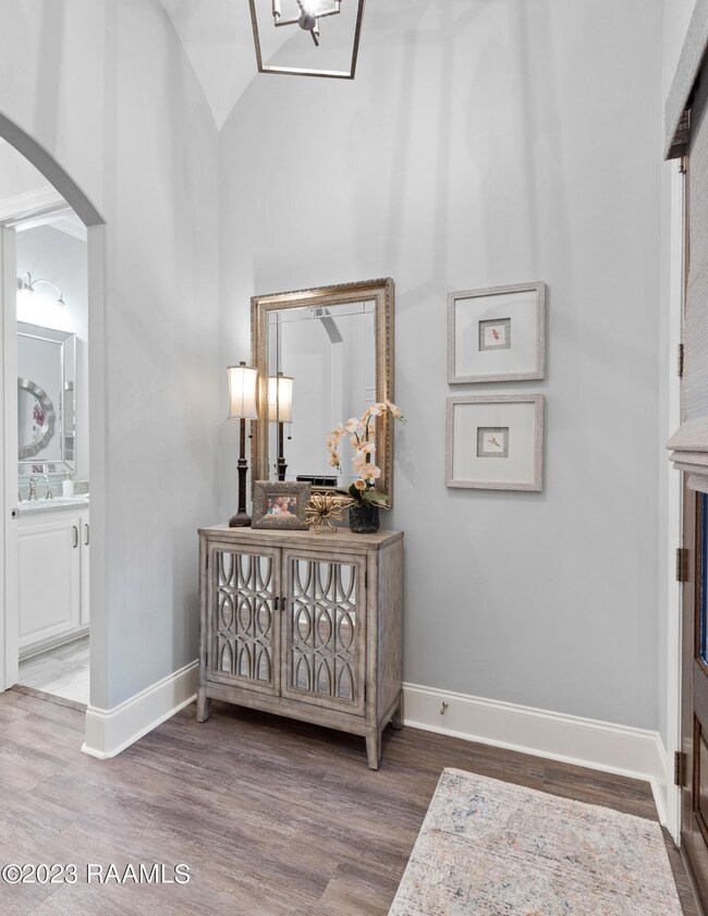 203 San Sebastian Dr, Youngsville, LA 70592 - photo 4