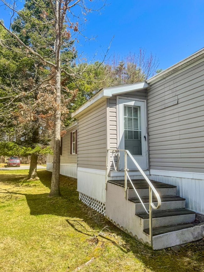 42 sparrow dr-4