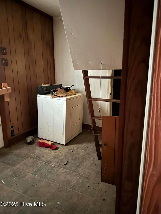 1010 Academy St, Fair Bluff, NC 28439 - photo 6