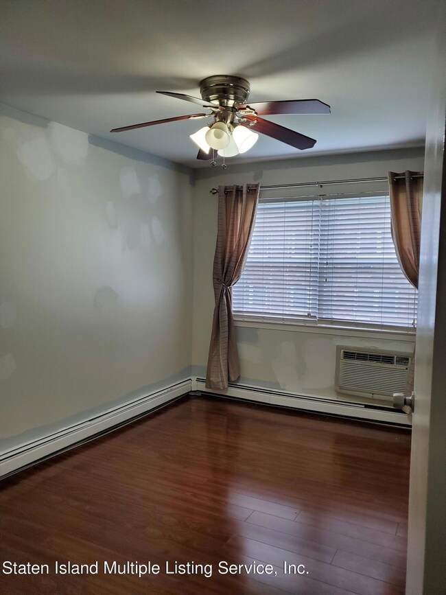 47 Lamped Loop unit A1, Staten Island, NY 10314 - photo 3
