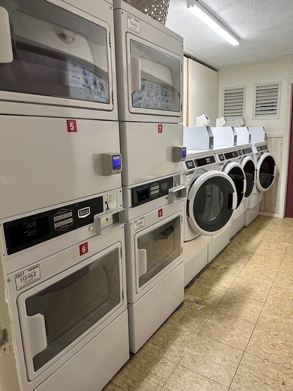 11 Riverside Ave unit 208, Danvers, MA 01923 - photo 7