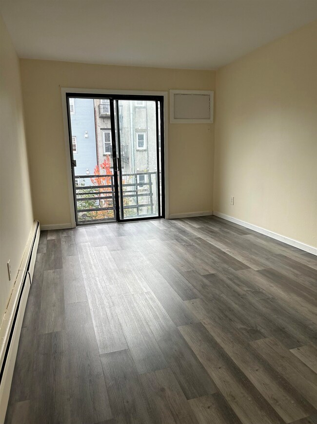 101 Ferry St unit 3, Jersey City, NJ 07307 - photo 6