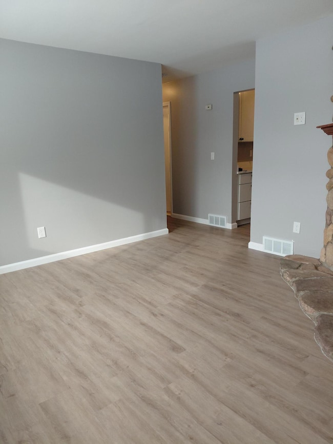 30966 Dover Ave, Garden City, MI 48135 - photo 6