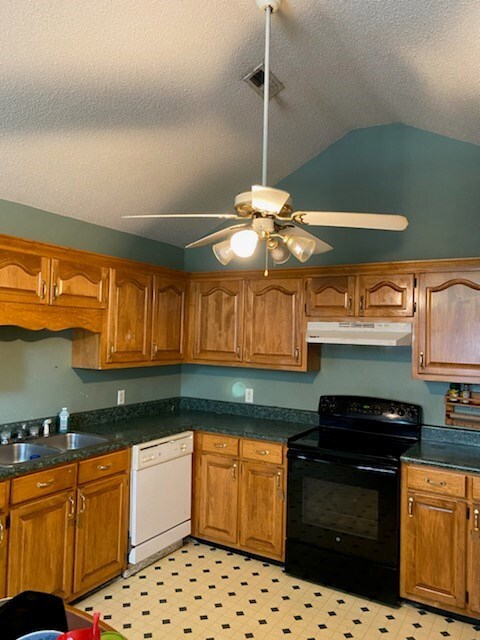 207 Golden Rod Ln, Dalton, GA 30721 - photo 4