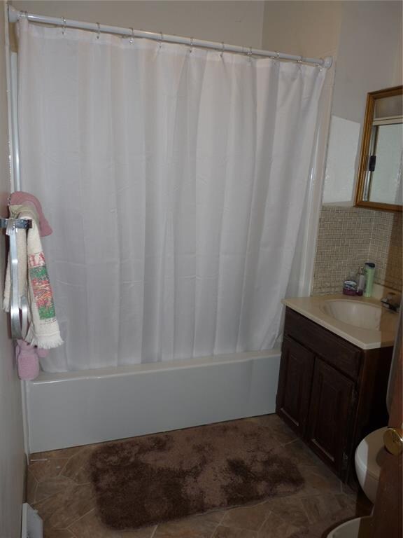 128 17th St SW, Cedar Rapids, IA 52404 - photo 5