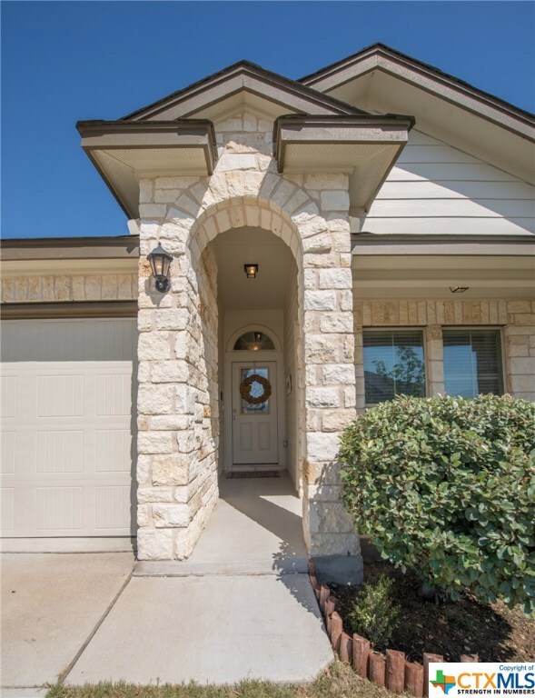 1302 Briscoe Ct, Copperas Cove, TX 76522 - photo 2