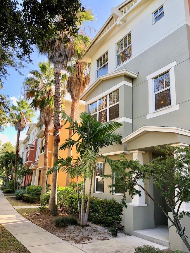 590 Amador Ln unit 2031, West Palm Beach, FL 33401 - photo 2