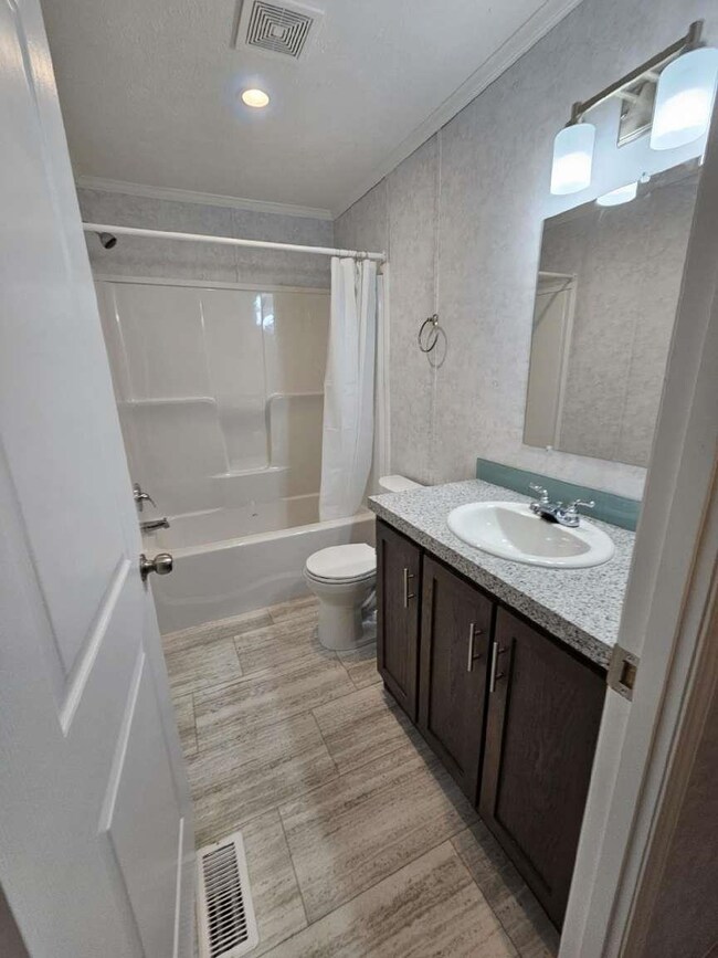 9 Mark St, Nashua, NH 03062 - photo 5