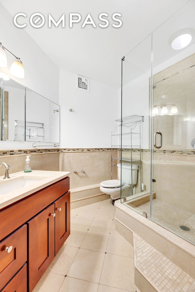 The Savoy unit 23B, New York, NY 10065 - photo 6