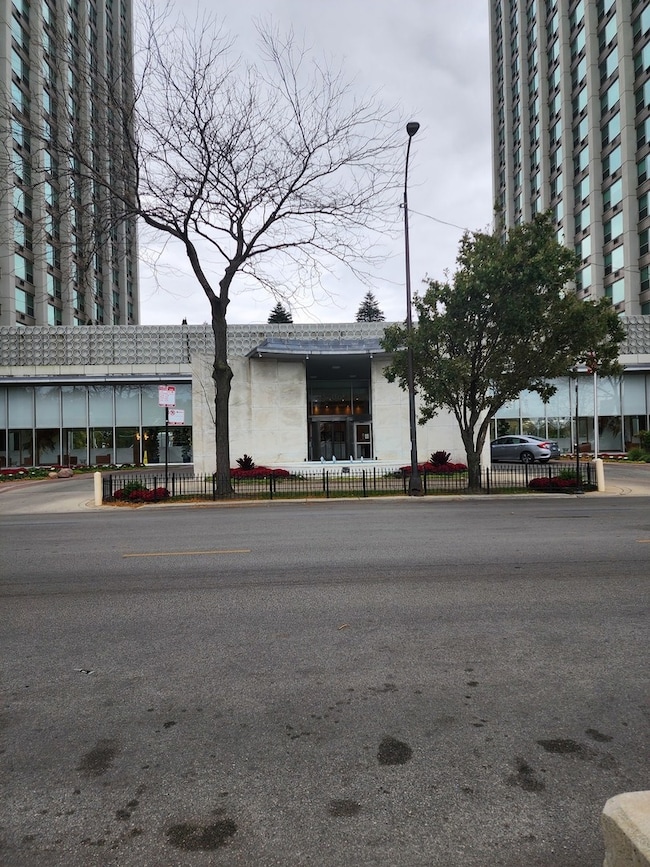 3600 N Lake Shore Dr unit 622, Chicago, IL 60613 - photo 4