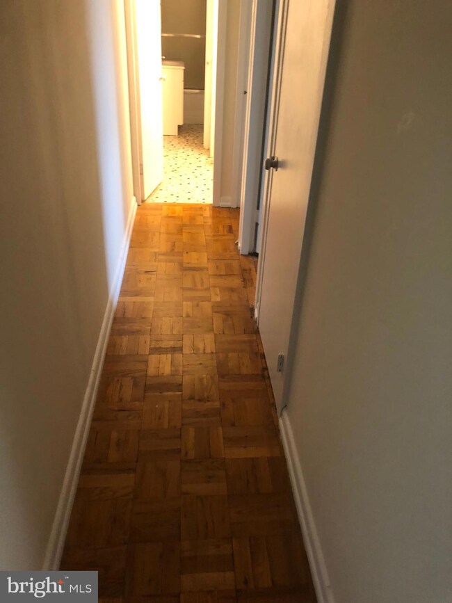 Radnor House unit 119, Bryn Mawr, PA 19010 - photo 6