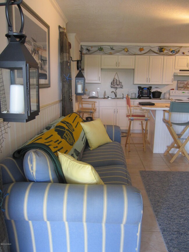 109 Cedar Ln unit 4, Cedar Point, NC 28584 - photo 6