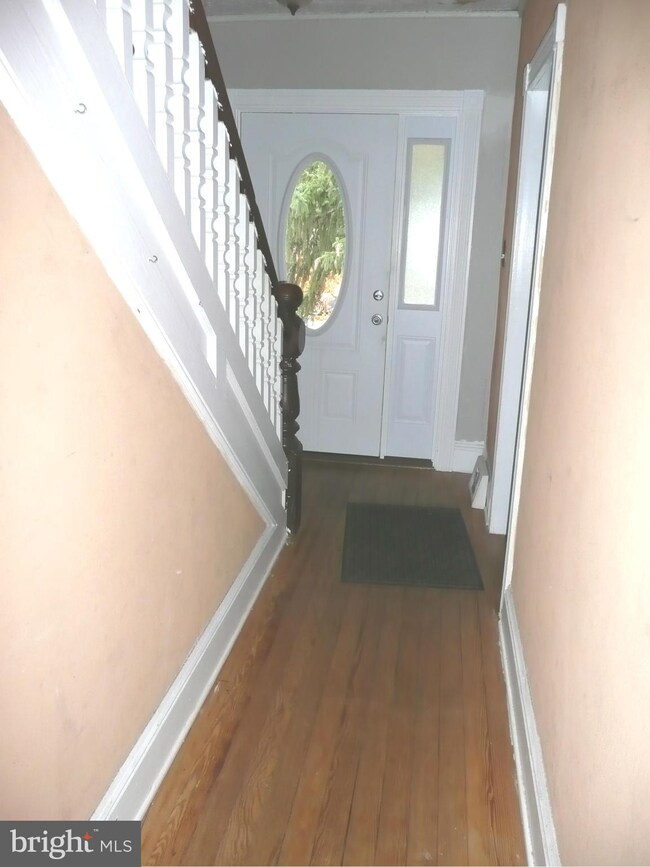 501 S Mildred St, Ranson, WV 25438 - photo 2