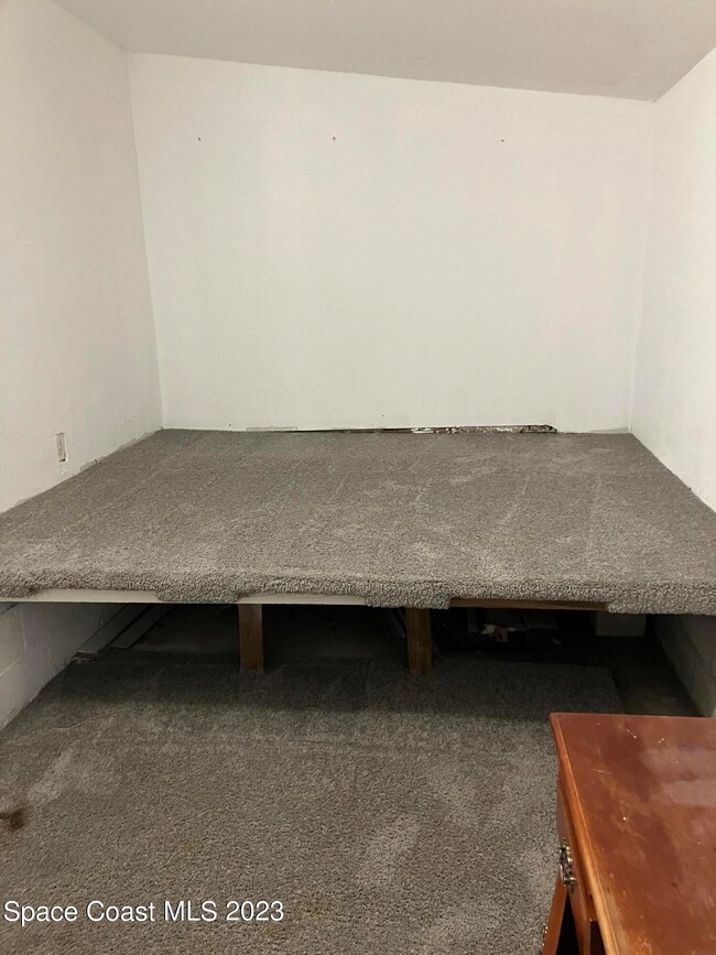 1670 Pinecrest  2nd bdrm raised area