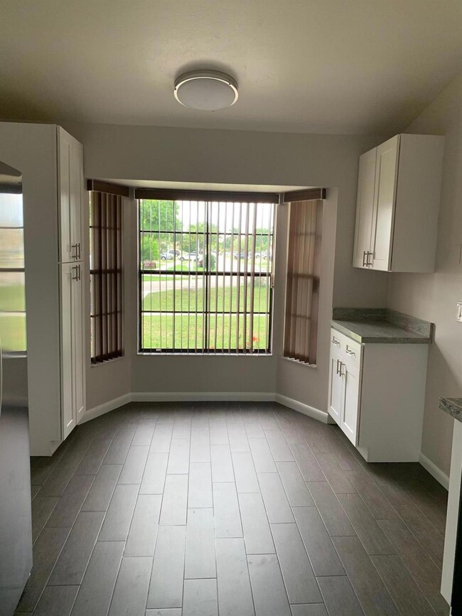 22686 Pickerel Cir, Boca Raton, FL 33428 - photo 4