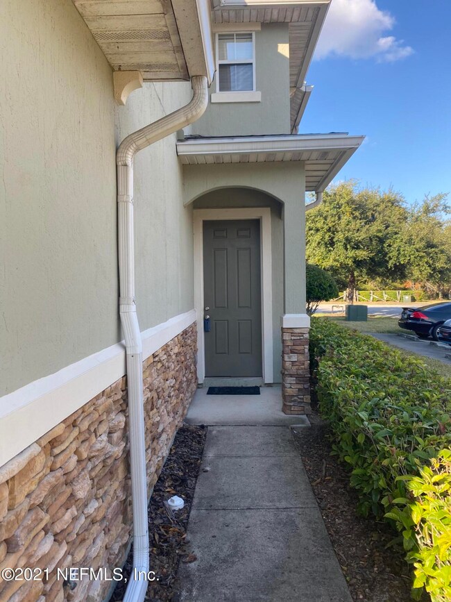 8881 Inlet Bluff Dr, Jacksonville, FL 32216 - photo 7