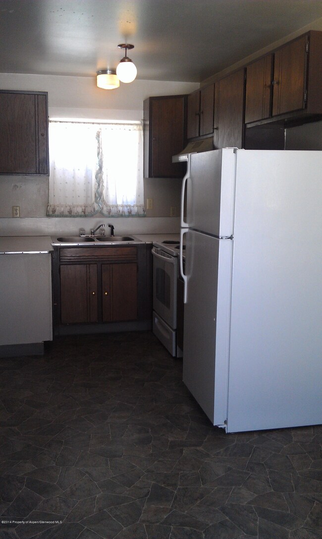 751 Barclay St, Craig, CO 81625 - photo 3