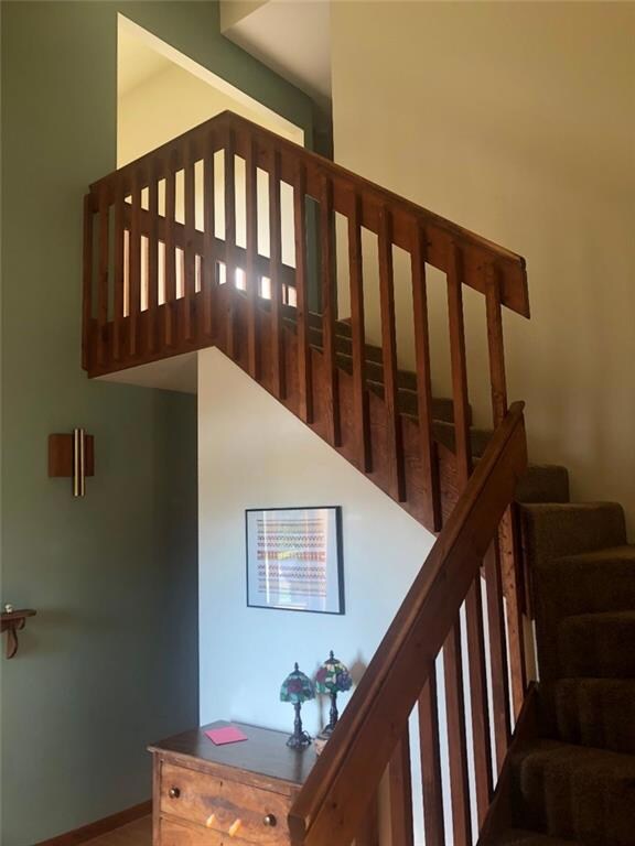 3415 Duffer Dr, Columbus, IN 47203 - photo 4