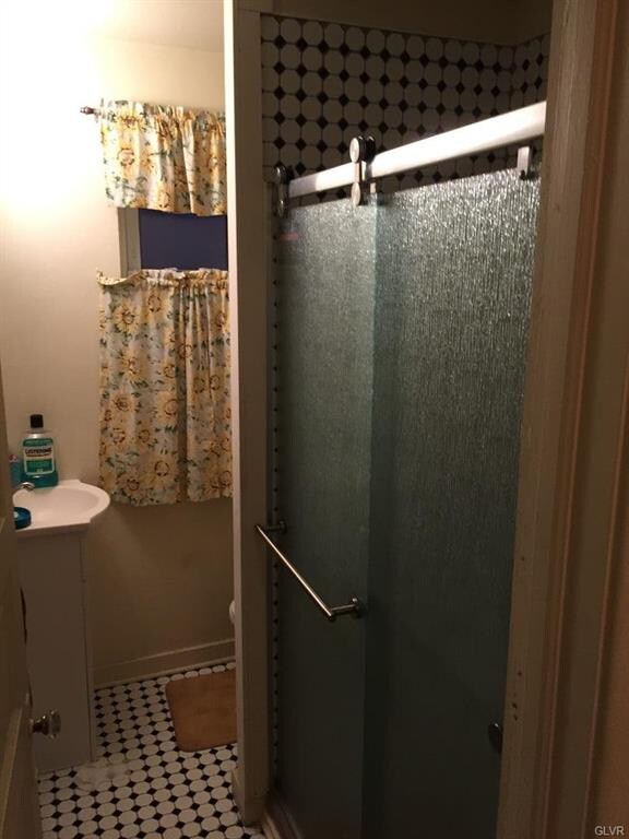 1307 E 4th St unit 2F, Bethlehem, PA 18015 - photo 5