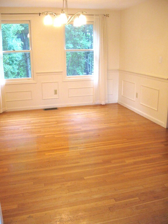 14 Kings Ct, Arlington, MA 02474 - photo 6