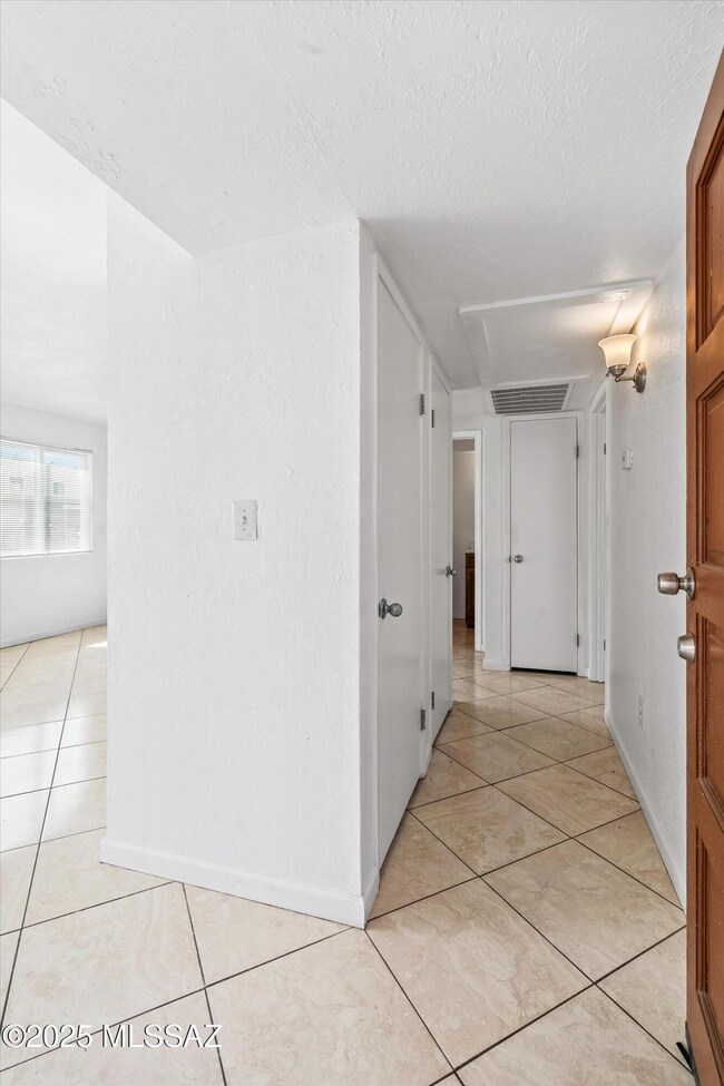 8450 E Old Spanish Trail unit 132, Tucson, AZ 85710 - photo 5