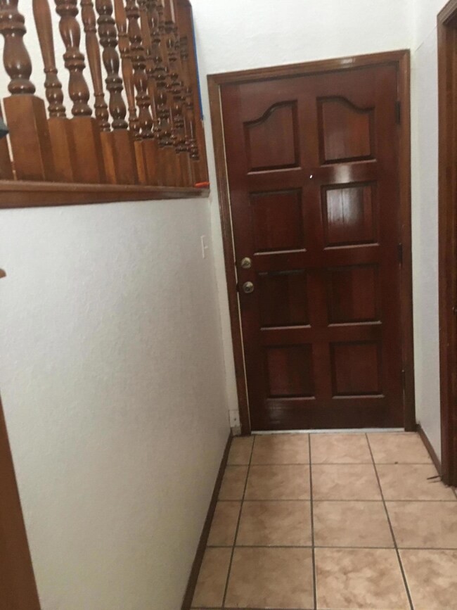 1531 Vanderbilt Dr, El Paso, TX 79935 - photo 2