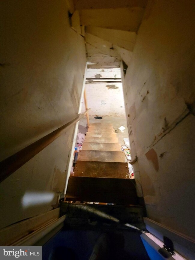 2015 Wilhelm St, Baltimore, MD 21223 - photo 7