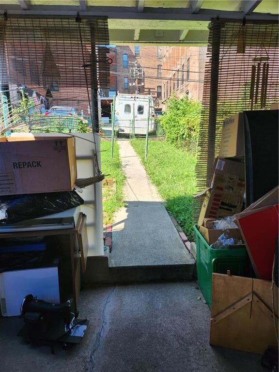 726 N Jordan St, Allentown, PA 18102 - photo 5