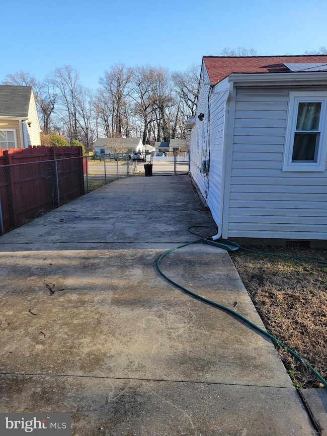 118 Compass Rd, Middle River, MD 21220 - photo 7