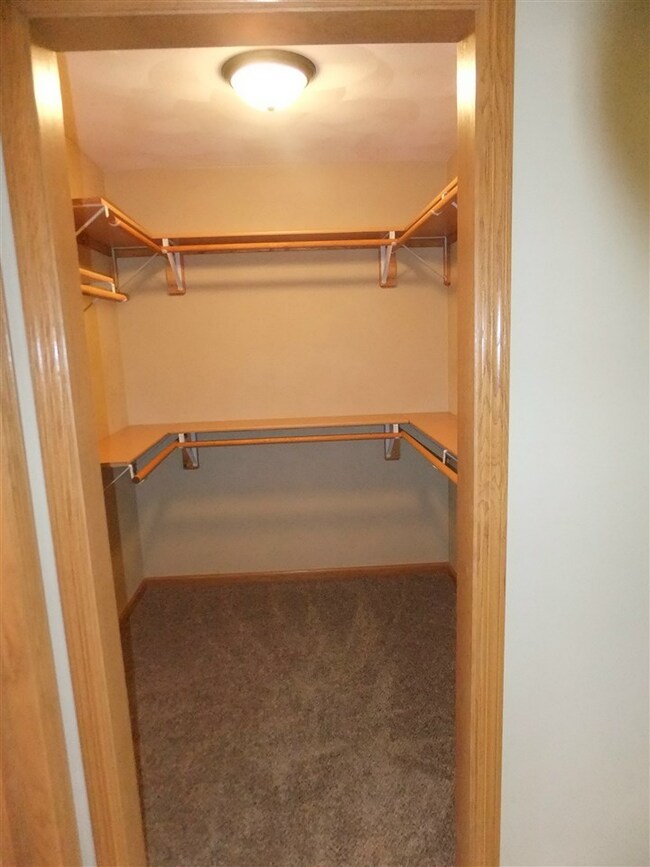 220 Genesis Dr, Evansville, WI 53536 - photo 7