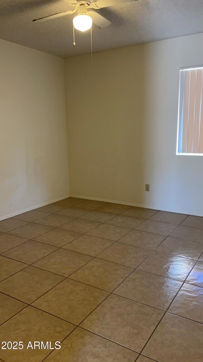 4813 E Caballero Cir unit 2, Mesa, AZ 85205 - photo 2