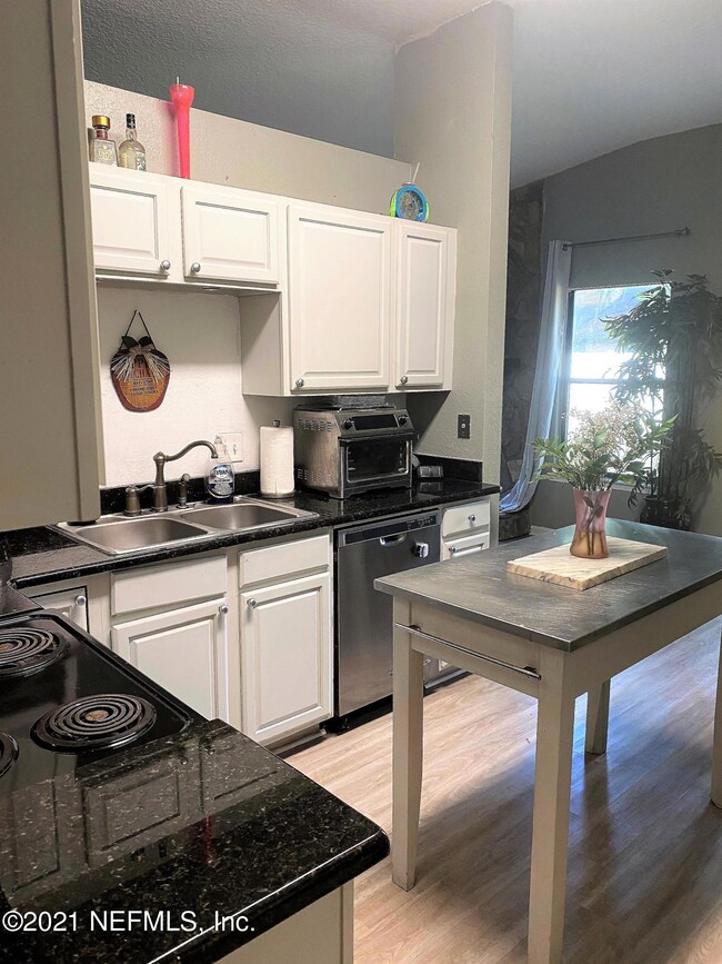 kitchen photo 3