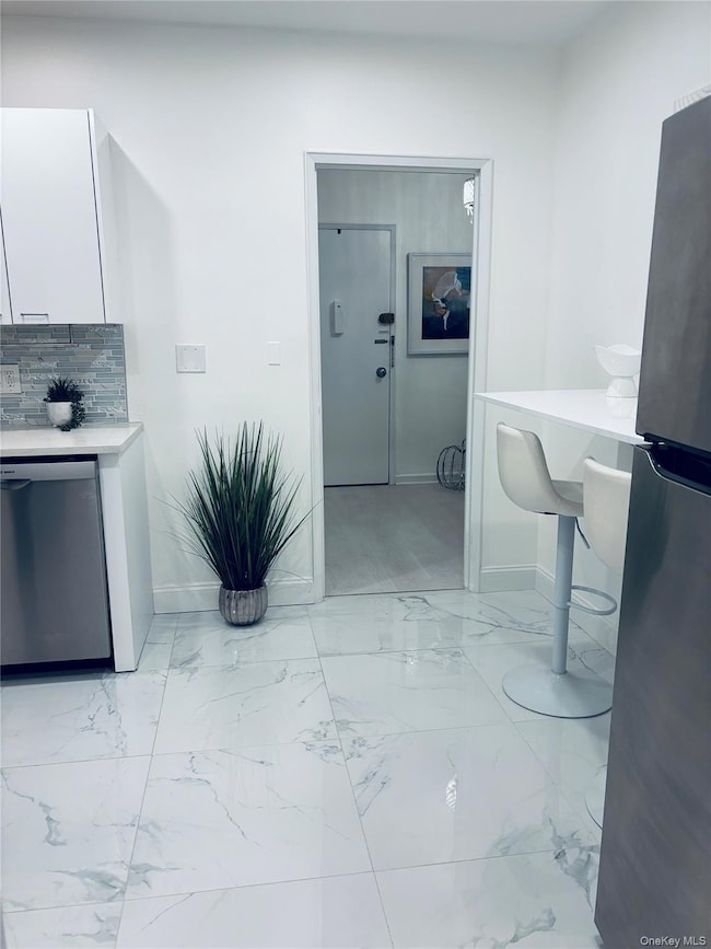 Bradford House unit 3E, White Plains, NY 10601 - photo 5