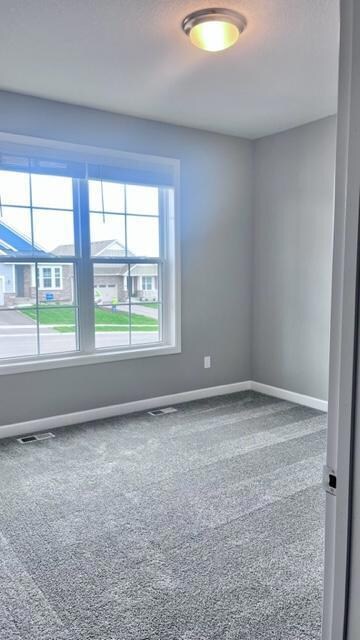 1st bedroom or a perfect spot to work remotely!